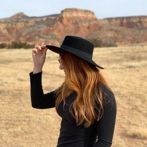 Meet your Posher, Jenna